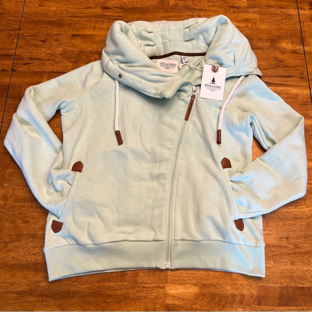 Wanakome NWT Asymmetrical Full Zip Sweatshirt Size XL Cucumber Light Green